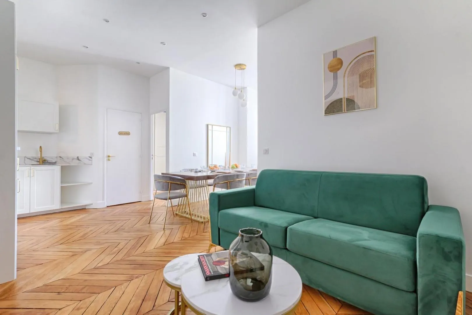 Convivialite Pour 8 Personnes - Parc Monceau Apartment Paris France